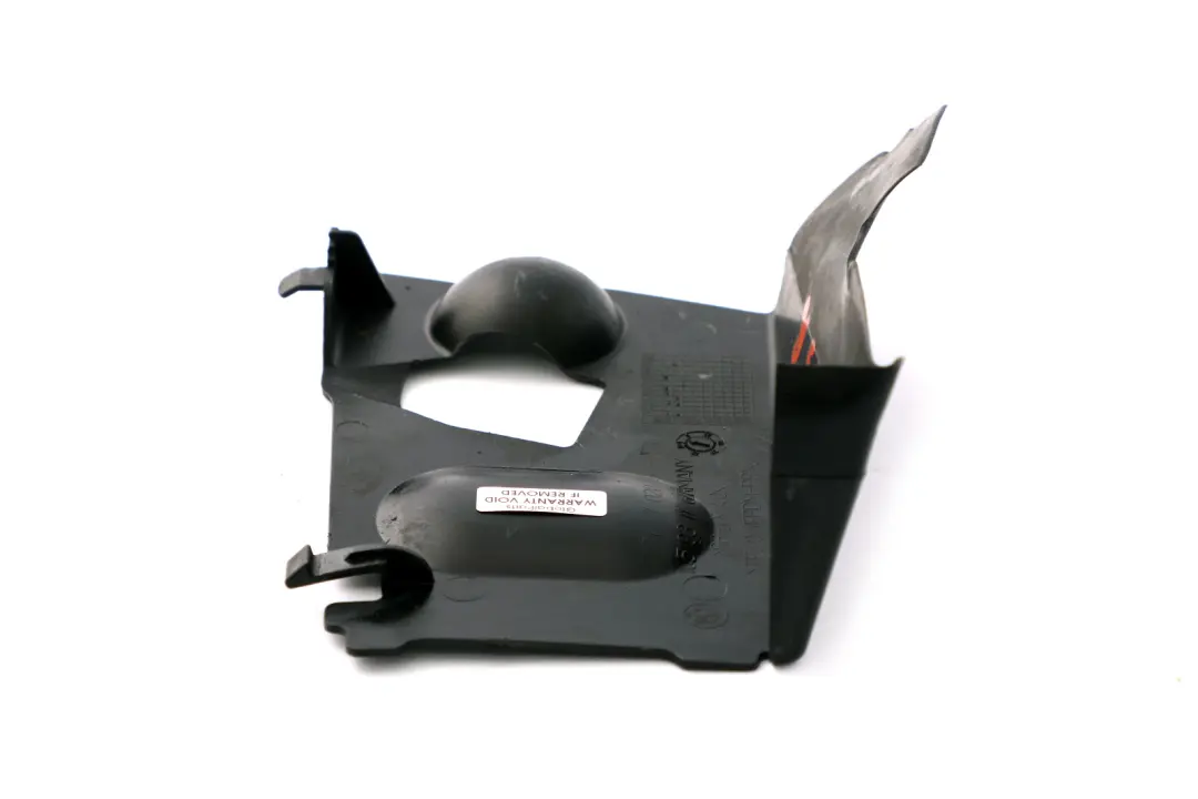 Osłona kanału powietrza prawy przód do BMW E65 E66 o numerze 7020418 BMW E65 E66 Osłona kanału powietrza prawy przód - SKU 7020418 - Numer Części 7020418