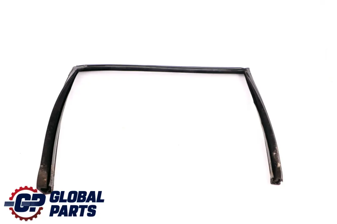 Uszczelka szyby drzwi prawy tył tylna do BMW E53 X5 o numerze 7020584 BMW E53 X5 Uszczelka szyby drzwi prawy tył tylna - SKU 7020584 - Numer Części 7020584