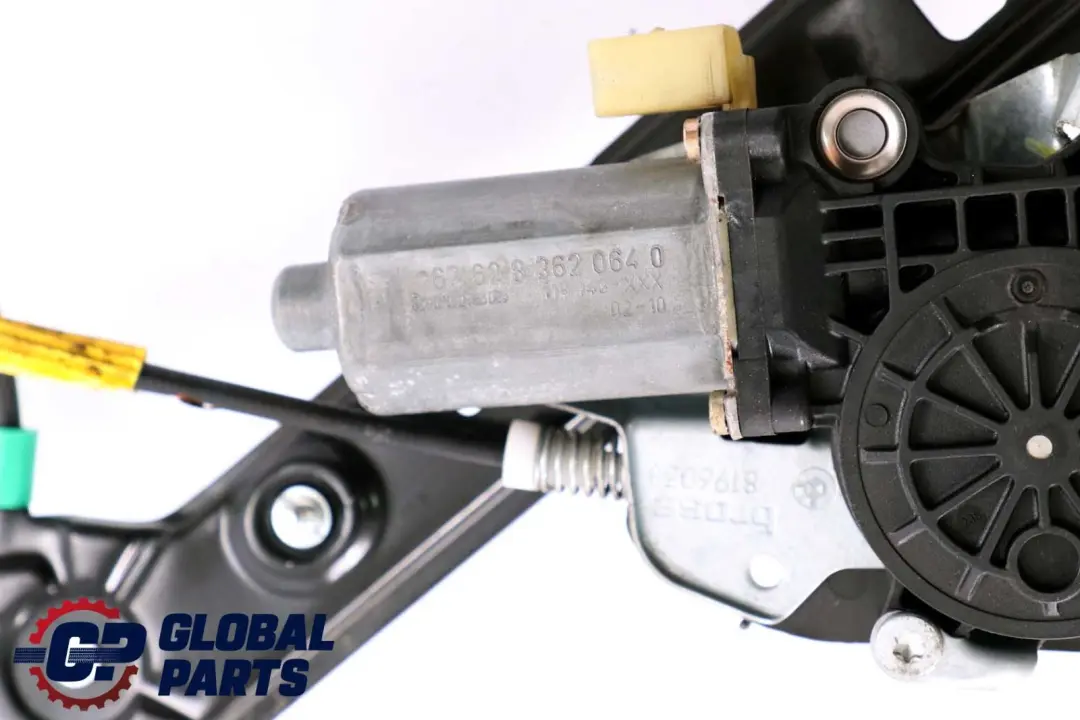 Podnośnik Szyby Przedniej Prawej do BMW E46 o numerze 7020660 BMW E46 Podnośnik Szyby Przedniej Prawej - SKU 7020660 - Numer Części 7020660
