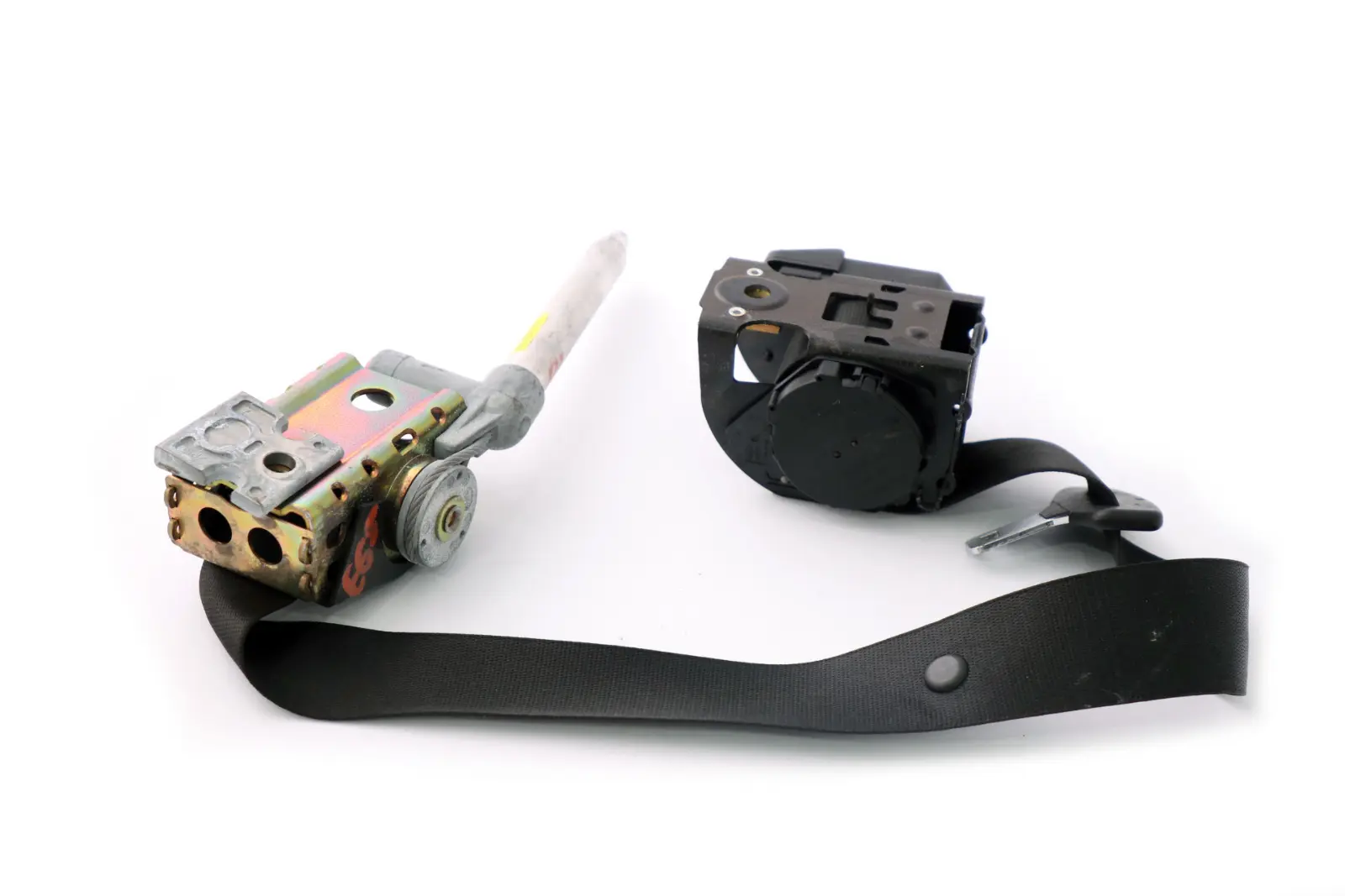 BMW E65 E66 Rear Left Upper Seat Belt Pre Tensioner Schwarz Black