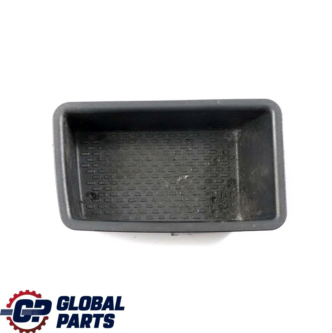 Consola Frontal Cenicero Insertar Almacenamiento Partición para BMW E65 con número de pieza 7022797 BMW E65 Consola Frontal Cenicero Insertar Almacenamiento Partición - SKU 7022797 - Número de pieza 7022797