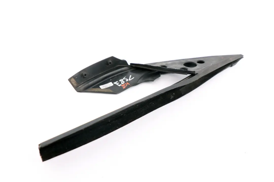 Tenuta Specchio Triangolare Esterno SX 5133 per BMW Z4 E85 E86 con numero di parte 7023967 BMW Z4 E85 E86 Tenuta Specchio Triangolare Esterno SX 5133 - SKU 7023967 - Numero di parte 7023967