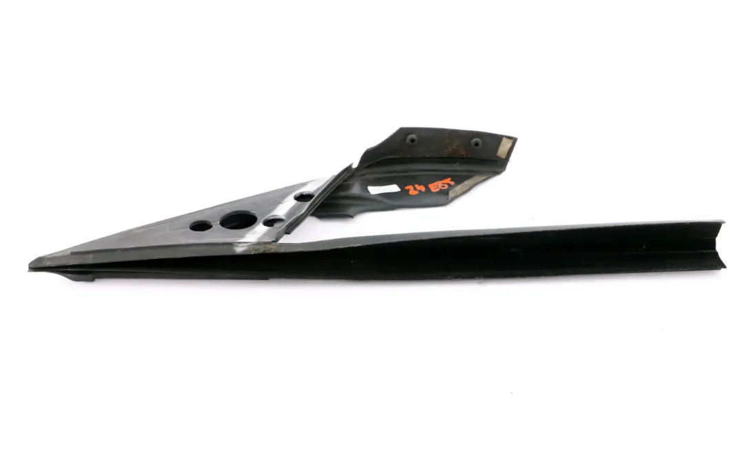 Seal Outer Mirror Triangle Right O/S to BMW Z4 Series E85 with Part number 7023968 BMW Z4 Series E85 Seal Outer Mirror Triangle Right O/S - SKU 7023968 - Part number 7023968