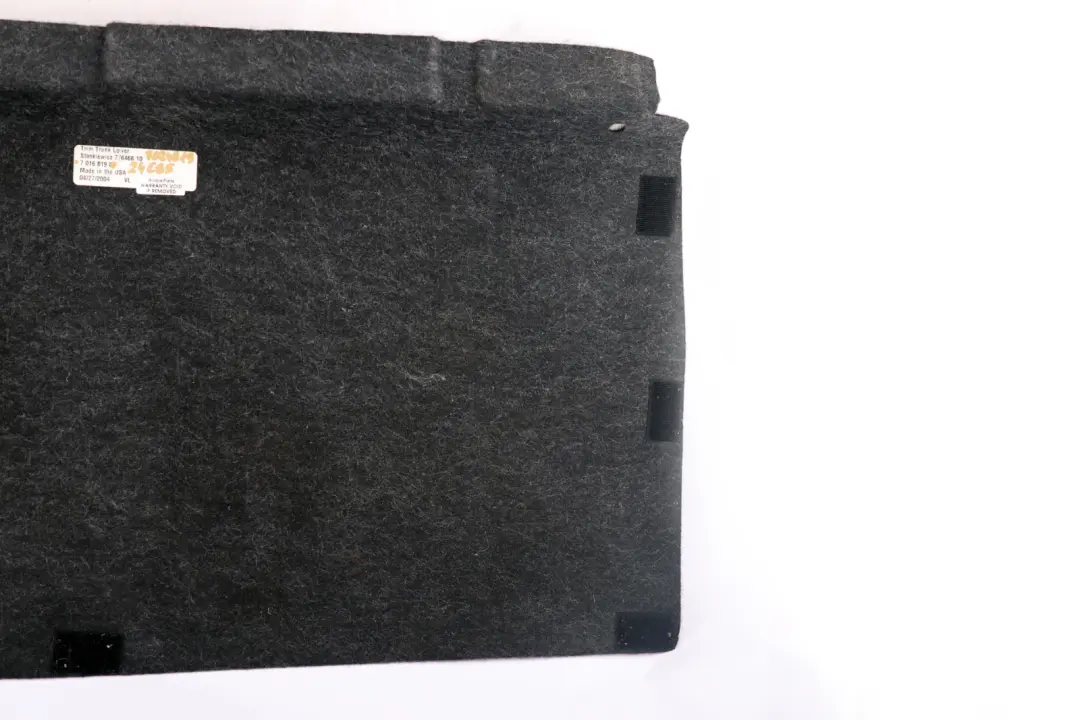 Wykładzina tapicerka bagażnika 7016819 do BMW E85 Z4 o numerze 7024819 BMW E85 Z4 Wykładzina tapicerka bagażnika 7016819 - SKU 7024819 - Numer Części 7024819