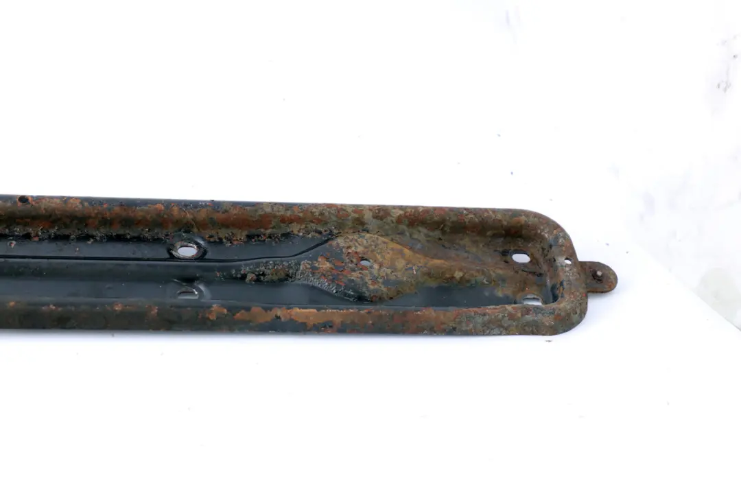 Verbindungstr?ger Tunnel Arriere pour BMW E65 E66 E67 à propos du numéro de pièce 51717024832 BMW E65 E66 E67 Verbindungstr?ger Tunnel Arriere - SKU 7024832 - Numéro de pièce 51717024832