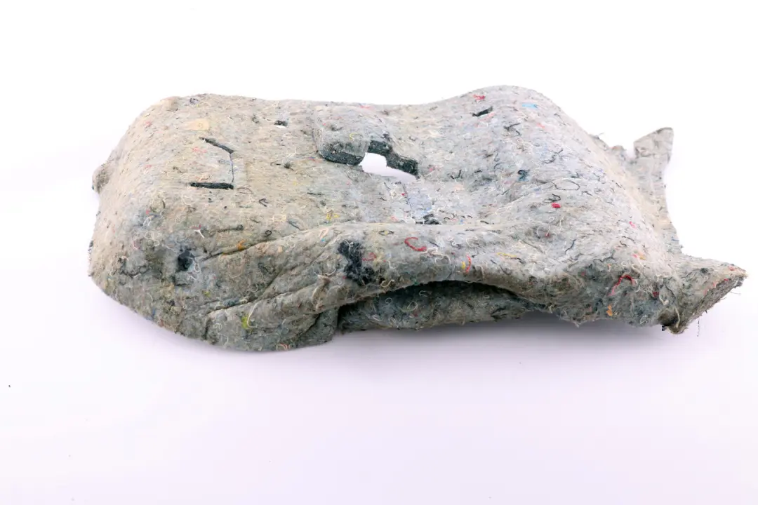 Aislamiento acústico maletero trasero derecho para BMW E60 E60N E61 E61N LCI con número de pieza 7024898 BMW E60 E60N E61 E61N LCI Aislamiento acústico maletero trasero derecho - SKU 7024898 - Número de pieza 7024898