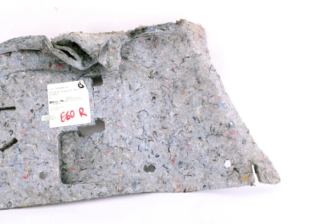 Isolation Acoustique du Coffre Arriere Droit pour BMW E60 E60N E61 E61N LCI à propos du numéro de pièce 7024898 BMW E60 E60N E61 E61N LCI Isolation Acoustique du Coffre Arriere Droit - SKU 7024898 - Numéro de pièce 7024898