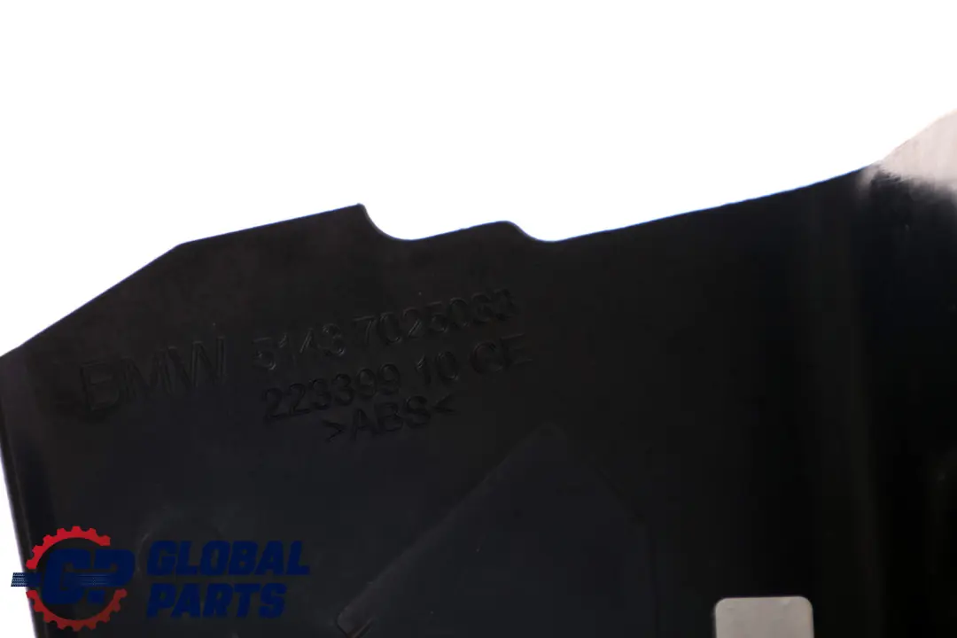 Front Left Lateral Trim Panel Leg Room Part to BMW 5 Series E60 E61 with Part number 7025033 BMW 5 Series E60 E61 Front Left Lateral Trim Panel Leg Room Part - SKU 7025033 - Part number 7025033