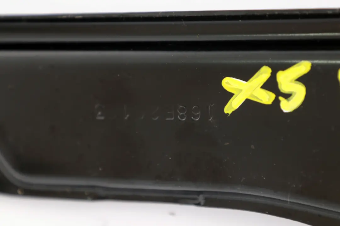 Coulisse SX Reserveradanhebung/Multifunktionswanne per BMW X5 E53 con numero di parte 7025201 BMW X5 E53 Coulisse SX Reserveradanhebung/Multifunktionswanne - SKU 7025201 - Numero di parte 7025201