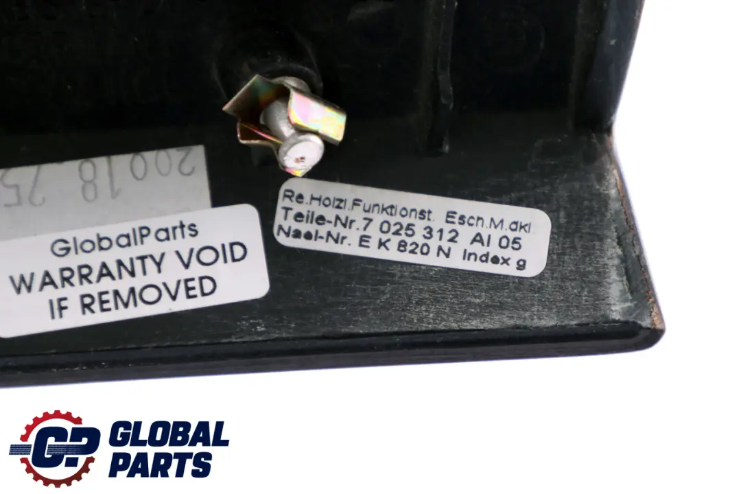 Holzblende Funktionsträger Rechts ESCHE DUNKEL für BMW 7 er E65 E66 mit Teilenummer 7025312 BMW 7 er E65 E66 Holzblende Funktionsträger Rechts ESCHE DUNKEL - SKU 7025312 - Teilenummer 7025312