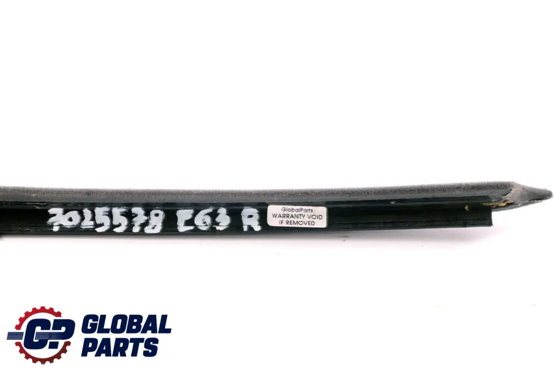 Right O/S Side Window Edge Protection Seal to BMW 6 Series E63 Rear with Part number 7025578 BMW 6 Series E63 Rear Right O/S Side Window Edge Protection Seal - SKU 7025578 - Part number 7025578