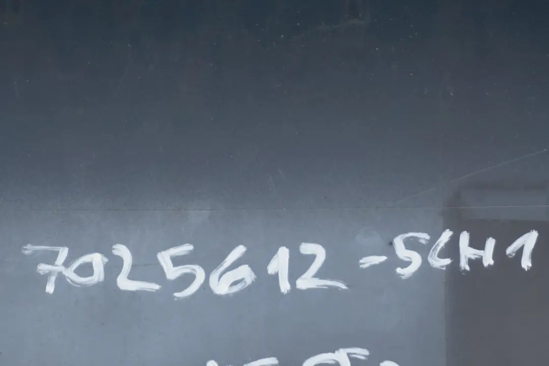 Oberschale für Heckspoiler Grundiert für BMW X5 er E53 1 mit Teilenummer 7025612 BMW X5 er E53 1 Oberschale für Heckspoiler Grundiert - SKU 7025612-SCH1 - Teilenummer 7025612