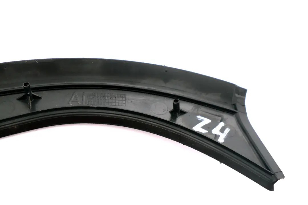 Cubierta Panel Columna B Negro Izquierda para BMW Serie Z4 E85 E86 con número de pieza 7025645 BMW Serie Z4 E85 E86 Cubierta Panel Columna B Negro Izquierda - SKU 7025645 - Número de pieza 7025645