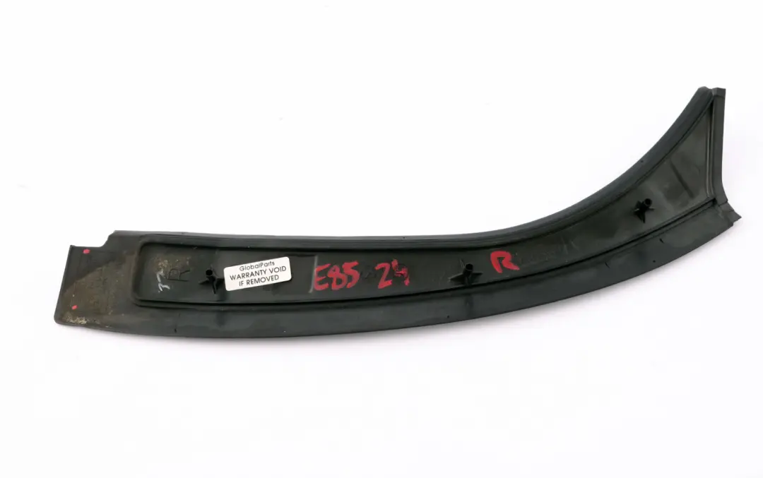 Osłona Obudowa Słupka Prawa Czarna do BMW Z4 E85 E86 o numerze 7025646 BMW Z4 E85 E86 Osłona Obudowa Słupka Prawa Czarna - SKU 7025646 - Numer Części 7025646