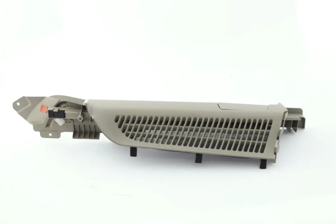 Kratka osłona bagażnika prawa zielona do BMW E53 X5 o numerze 7027134 BMW E53 X5 Kratka osłona bagażnika prawa zielona - SKU 7025956 - Numer Części 7027134