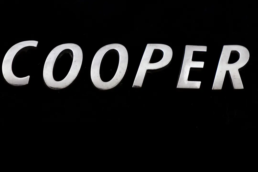  Originale Mini Cooper One R50 R52 R53 R55 R56 Scritta Emblema Logo Cooper - SKU 7026180 - Numero di parte 7026180