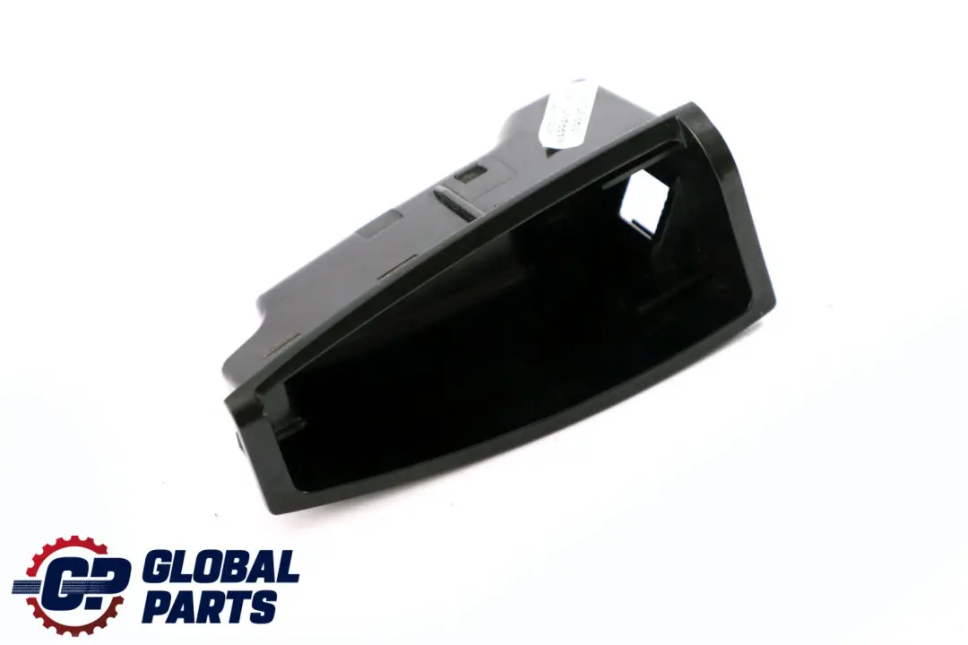 Embellecedor De Cenicero Delantero para BMW E85 E86 con número de pieza 7026219 BMW E85 E86 Embellecedor De Cenicero Delantero - SKU 7026219 - Número de pieza 7026219