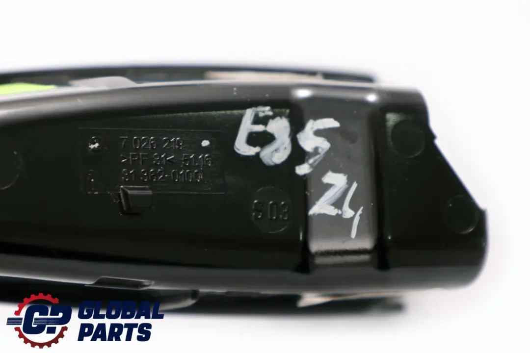 Wkład Popielniczki Przód do BMW Z4 E85 E86 o numerze 7026219 BMW Z4 E85 E86 Wkład Popielniczki Przód - SKU 7026219 - Numer Części 7026219