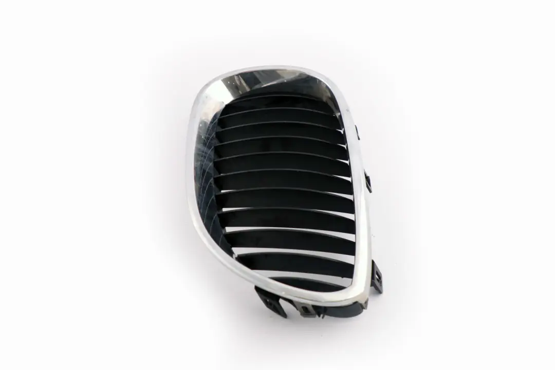 Grille Decorative A Gauche Chrome Noir BMW E60 E61 LCI - SKU 7027061 - Numéro de pièce 7027061
