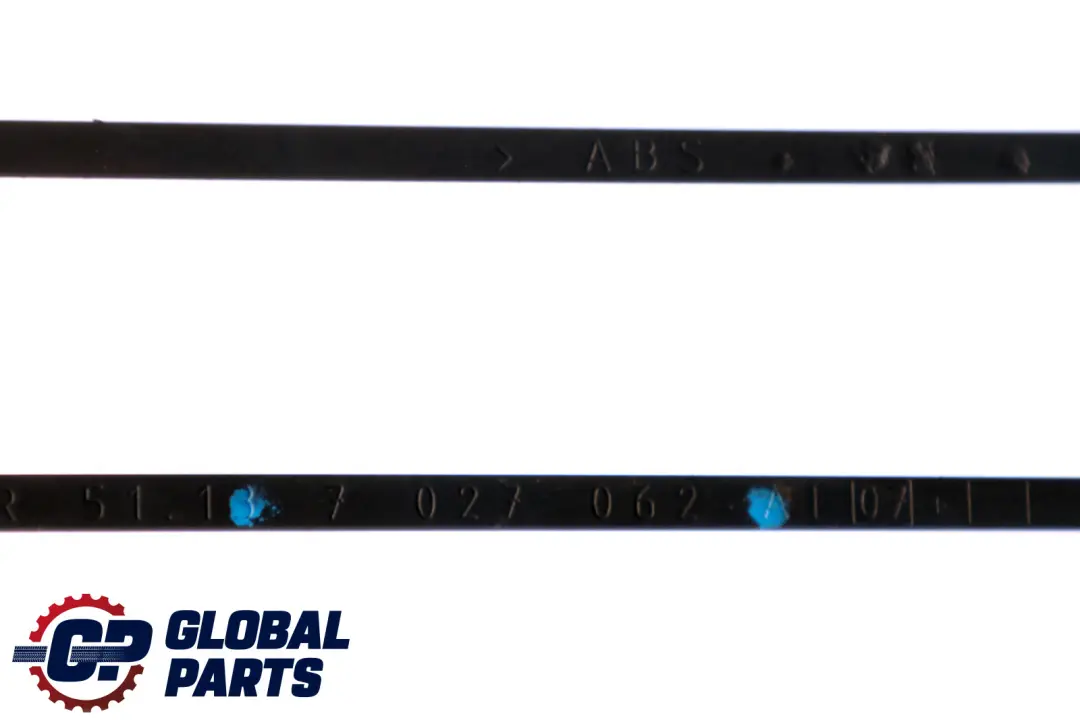 ?BMW E60 E61 LCi Rejilla Ri?on Derecho Cromo Negro para con número de pieza 7027062 ?BMW E60 E61 LCi Rejilla Ri?on Derecho Cromo Negro - SKU 7027062 - Número de pieza 7027062