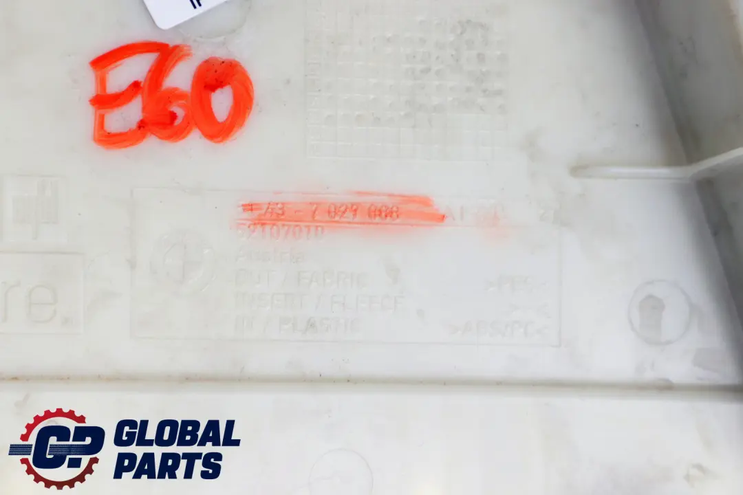 BMW E60 E61 Osłona słupka B górna prawa szara - SKU 7027088 - Numer Części 7027088