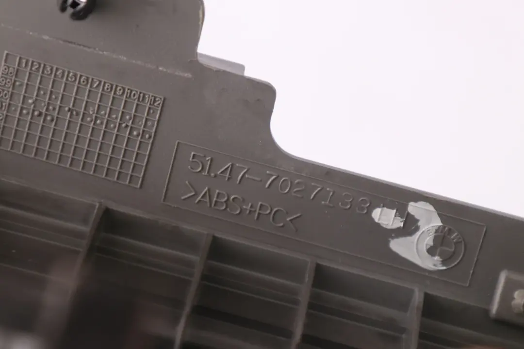 Left Vent Louvre Side Rail Cover In Trunk Lid N/S Grey to BMW X5 Series E53 with Part number 7027133 BMW X5 Series E53 Left Vent Louvre Side Rail Cover In Trunk Lid N/S Grey - SKU 7027133-2 - Part number 7027133