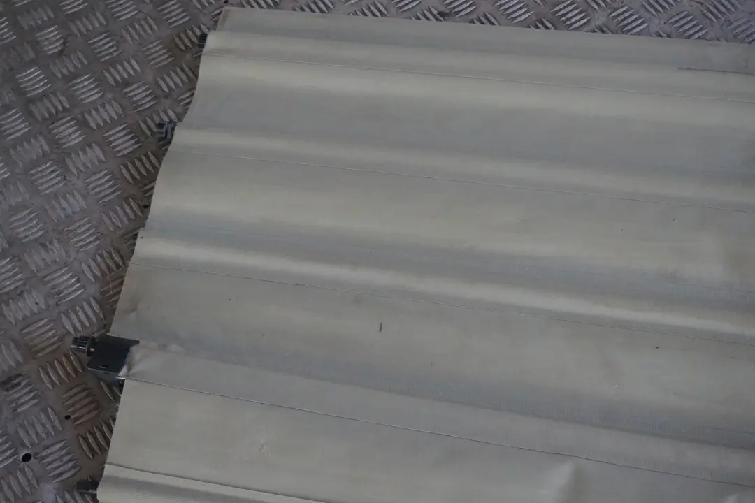 Sichtschutzrollo Kofferraum Hinten Pastellgrün Grün für BMW X5 er E53 mit Teilenummer 7027256 BMW X5 er E53 Sichtschutzrollo Kofferraum Hinten Pastellgrün Grün - SKU 7027256 - Teilenummer 7027256