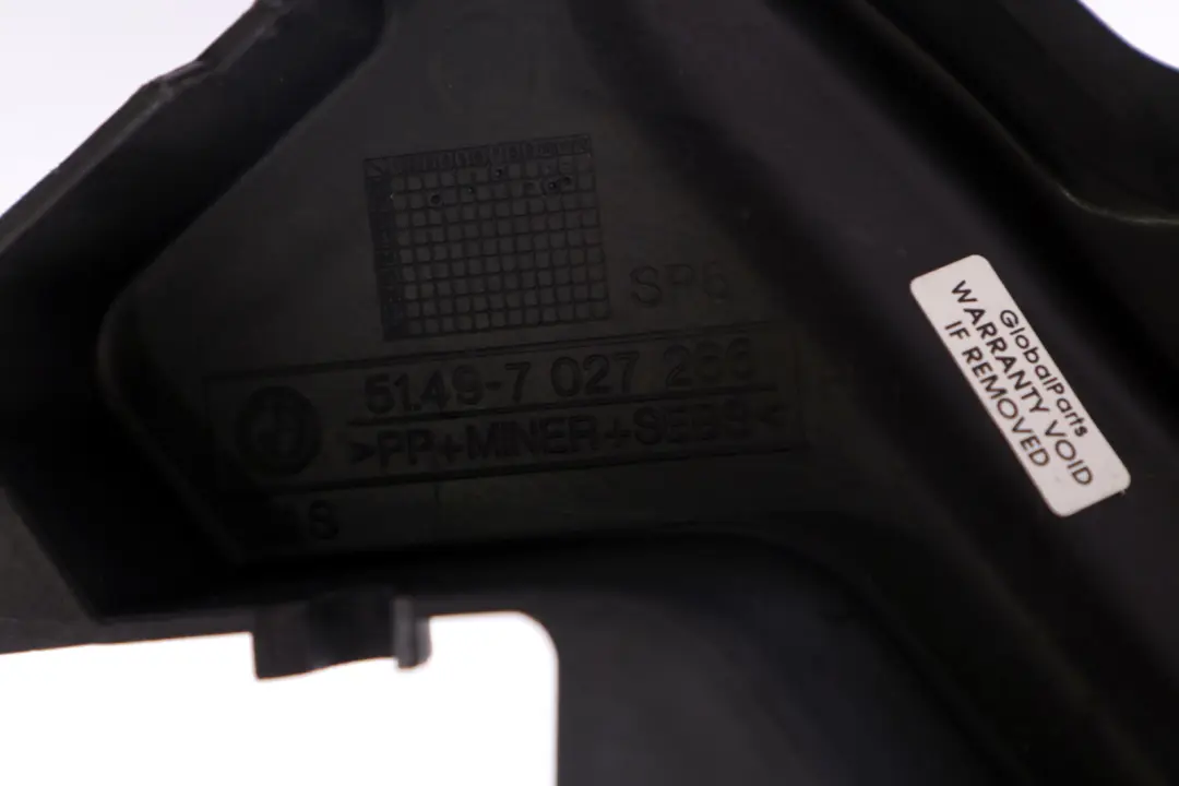 BMW 7 er e65 e66 e67 Abdeckung Scharnier Heckklappe Rechts - SKU 7027266 - Teilenummer 51497027266