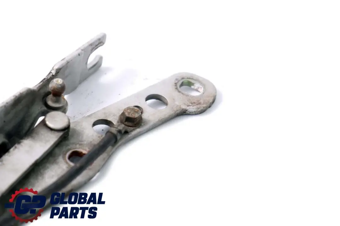 Zawias Maski Silnika Lewy Srebrny Titansilber do BMW E46 o numerze 7028577 BMW E46 Zawias Maski Silnika Lewy Srebrny Titansilber - SKU 7028577-TS - Numer Części 7028577