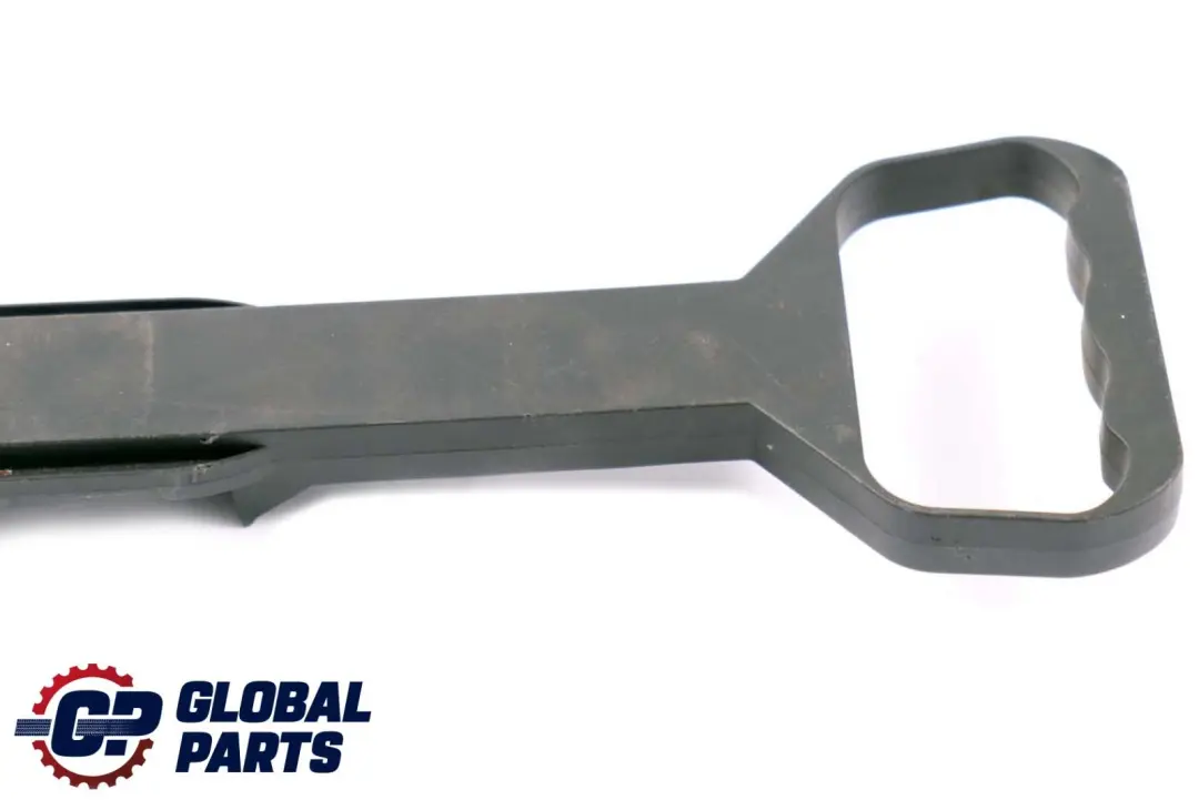 E83N LCI Emergency Wheel Mounting Handle Mount to BMW 3 X3 Series E46 E83 with Part number 7030528 BMW 3 X3 Series E46 E83 E83N LCI Emergency Wheel Mounting Handle Mount - SKU 7030528 - Part number 7030528