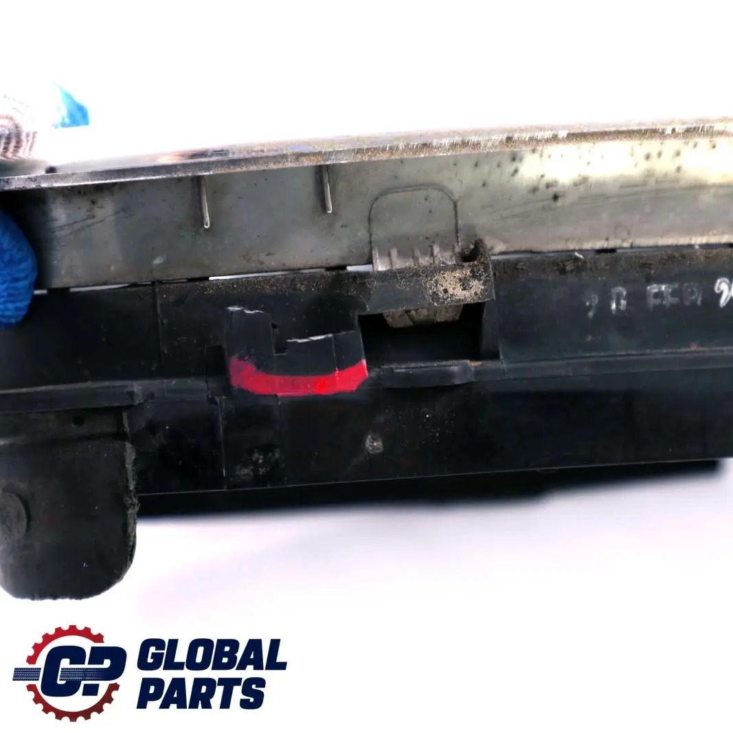 BMW E46 1 Parachoques delantero Rejilla central Izquierda Negro Cromo - SKU 7030545-1 - Número de pieza 7030545