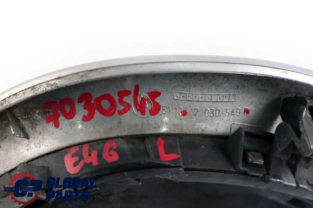 Frontstoßstange Ziergitter Links Schwarz Chrom für BMW 3 er E46 mit Teilenummer 7030545 BMW 3 er E46 Frontstoßstange Ziergitter Links Schwarz Chrom - SKU 7030545 - Teilenummer 7030545