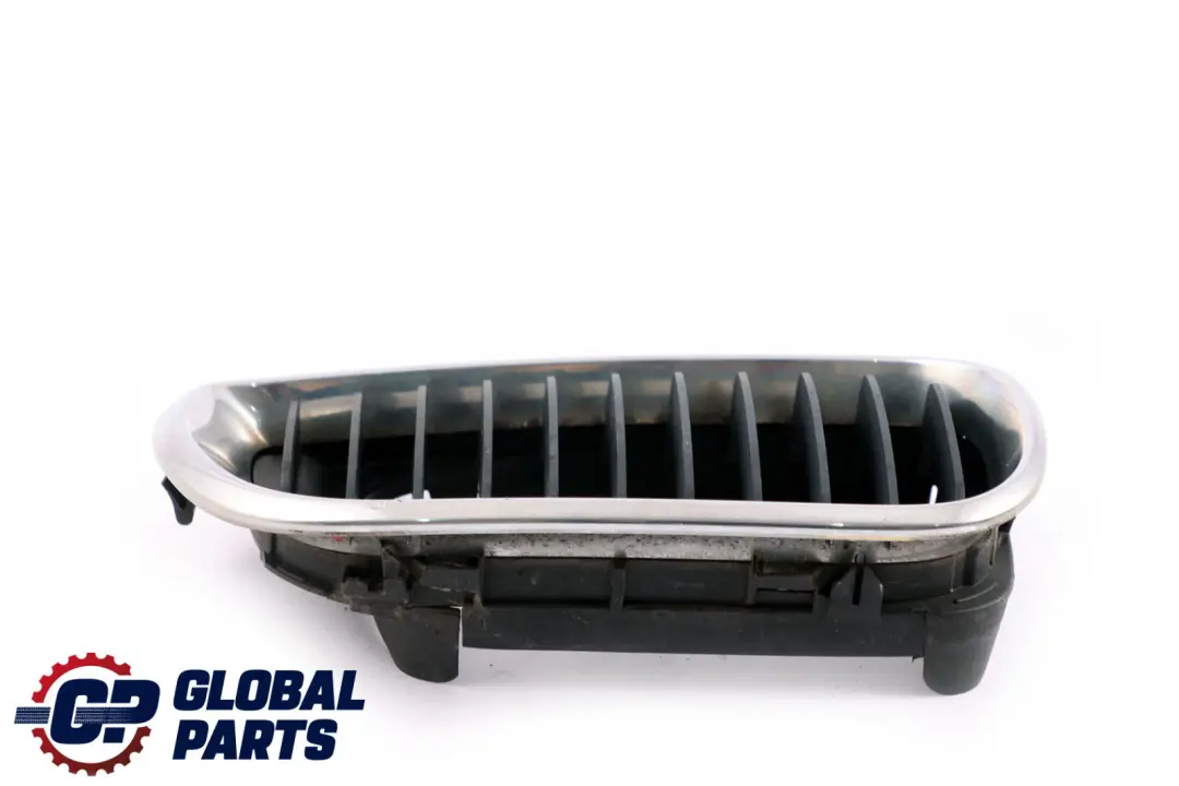 Frontstoßstange Ziergitter Rechts Schwarz Chrom für BMW 3 er E46 mit Teilenummer 7030546 BMW 3 er E46 Frontstoßstange Ziergitter Rechts Schwarz Chrom - SKU 7030546 - Teilenummer 7030546