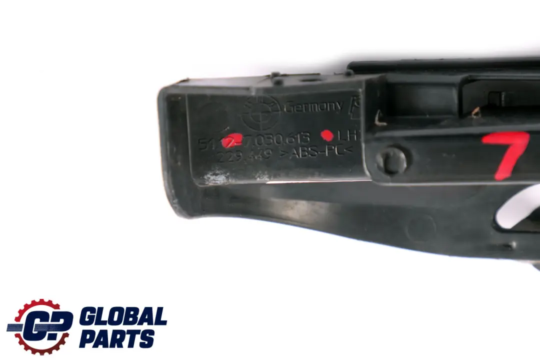 Guide For Rear Bumper Side Left N/S to BMW 3 Series E46 with Part number 7030613 BMW 3 Series E46 Guide For Rear Bumper Side Left N/S - SKU 7030613 - Part number 7030613