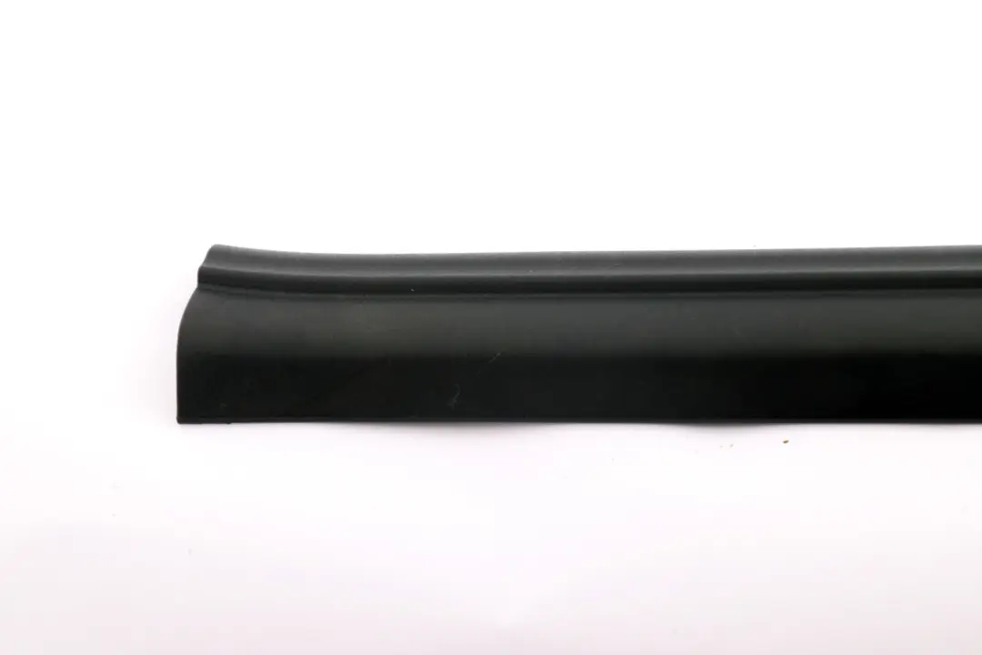 BMW Z4 E85 Bande de Couverture Entree Interieur Gauche Noir 5147 - SKU 7030721 - Numéro de pièce 7030721