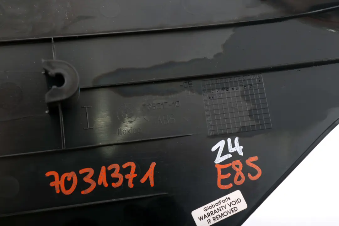 Lateral Trim Panel Front Left N/S to BMW Z4 Series E85 E86 with Part number 7031371 BMW Z4 Series E85 E86 Lateral Trim Panel Front Left N/S - SKU 7031371 - Part number 7031371