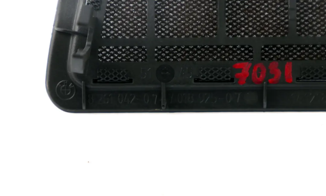 BMW 7 Series E65 E66 Dashboard Dash Cover Loudspeaker Speaker Grey 8261042 - SKU 7031998 - Part number 7031998