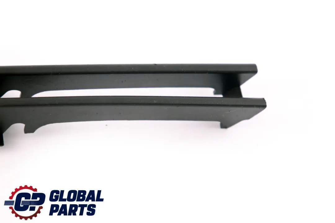 Stoßstange Vorne Gitter Teiloffen Links für BMW 3 er E46 mit Teilenummer 7032613 BMW 3 er E46 Stoßstange Vorne Gitter Teiloffen Links - SKU 7032613 - Teilenummer 7032613