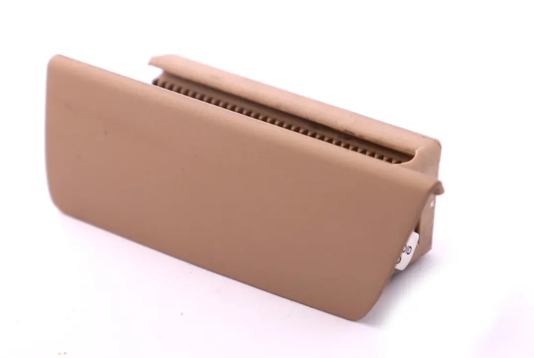 Aufnahme Sichtschutzrollo Rechts Beige 5147 für BMW X5 er E53 mit Teilenummer 7033552 BMW X5 er E53 Aufnahme Sichtschutzrollo Rechts Beige 5147 - SKU 7033552 - Teilenummer 7033552