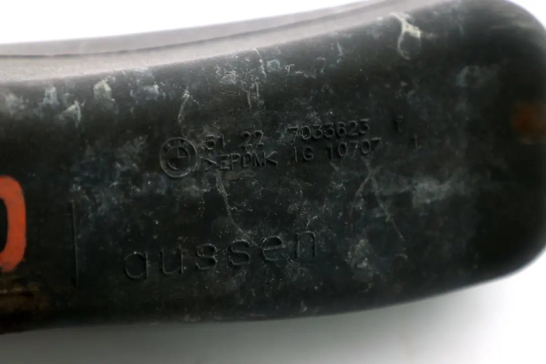 Uchwyt Ogranicznik Drzwi Tył Tylnych do BMW E60 E61 o numerze 7033623 BMW E60 E61 Uchwyt Ogranicznik Drzwi Tył Tylnych - SKU 7033623 - Numer Części 7033623