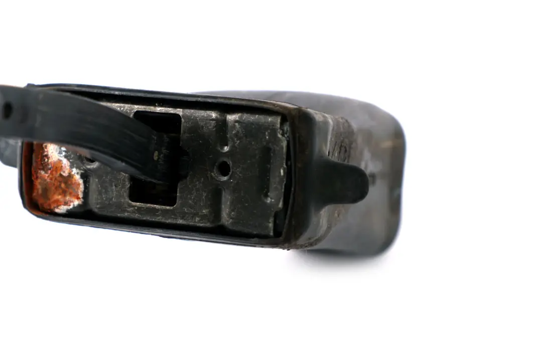 Puerta Trasera Freno Comprobacion Correa Ojal N/ para BMW E60 E61 con número de pieza 7033623 BMW E60 E61 Puerta Trasera Freno Comprobacion Correa Ojal N/ - SKU 7033623 - Número de pieza 7033623