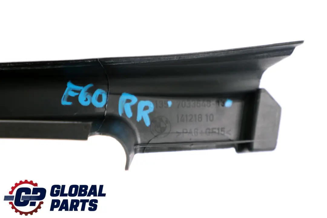 Revetement Chassis de Fenetre Porte Arriere Droite pour BMW E60 à propos du numéro de pièce 7033648 BMW E60 Revetement Chassis de Fenetre Porte Arriere Droite - SKU 7033648 - Numéro de pièce 7033648
