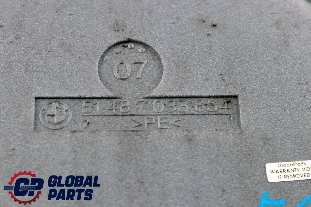 Puerta Insonorizante Trasera Derecha para BMW E60 E60 LCI E61 con número de pieza 7033654 BMW E60 E60 LCI E61 Puerta Insonorizante Trasera Derecha - SKU 7033654 - Número de pieza 7033654