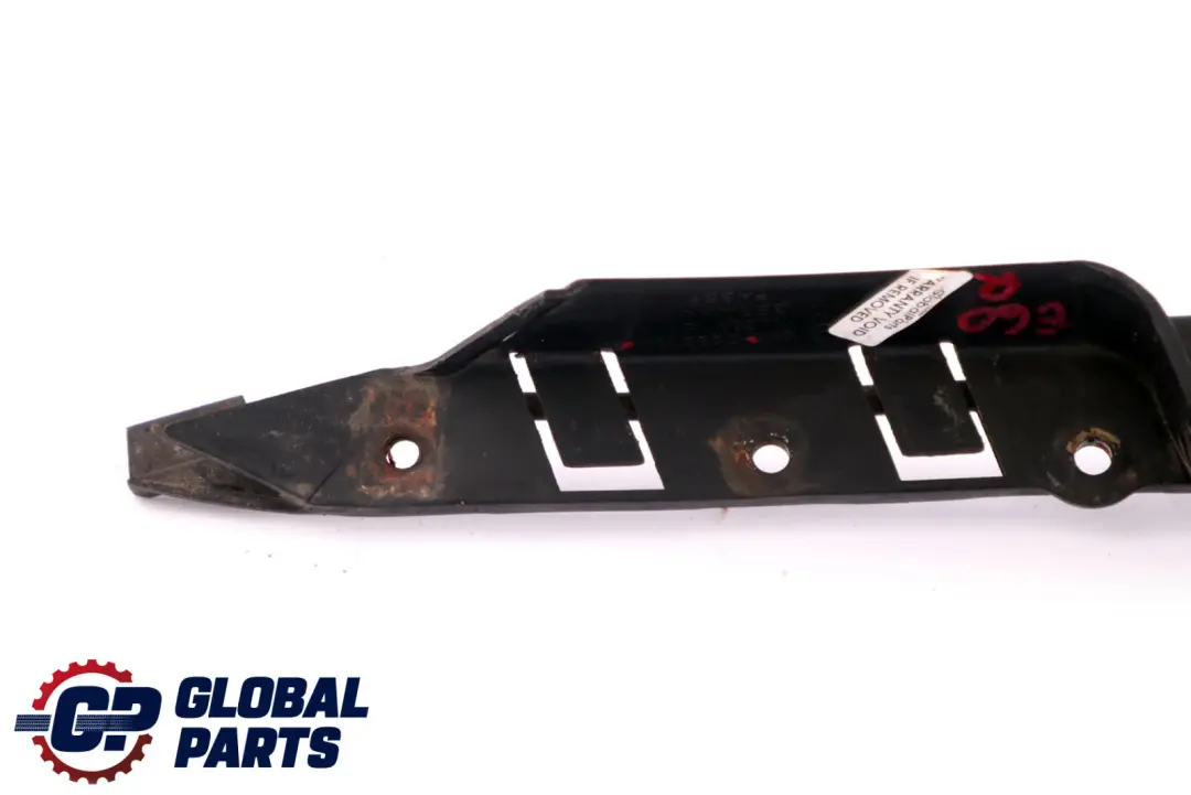 Supporto Pannello Laterale Anteriore Destro per BMW E60 E61 LCI con numero di parte 7033706 BMW E60 E61 LCI Supporto Pannello Laterale Anteriore Destro - SKU 7033706 - Numero di parte 7033706