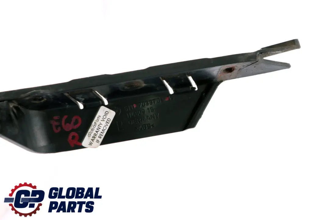 Ślizg Mocowanie Zderzaka Prawy Przód do BMW E60 E61 o numerze 7033706 BMW E60 E61 Ślizg Mocowanie Zderzaka Prawy Przód - SKU 7033706 - Numer Części 7033706