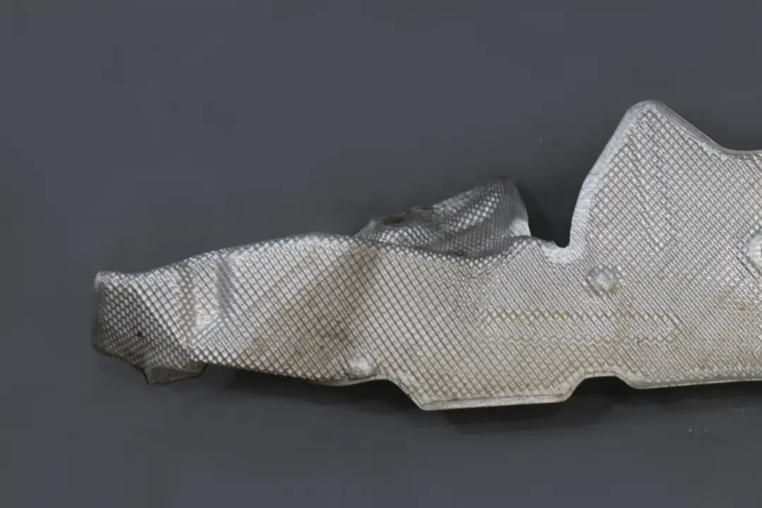 E63N E64 LCI Heat Shield Engine Mount Right O/S to BMW 5 Series E60 E63 with Part number 7033720 BMW 5 Series E60 E63 E63N E64 LCI Heat Shield Engine Mount Right O/S - SKU 7033720 - Part number 7033720