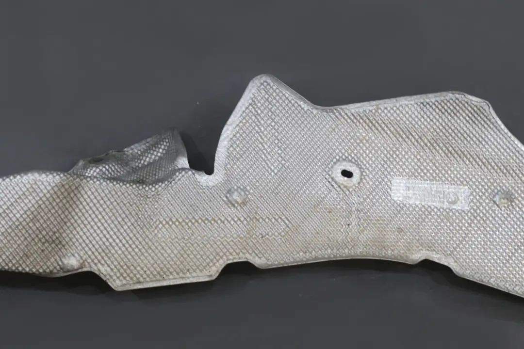 E63N E64 LCI Escudo T?rmico Bancada Motor Derecha para BMW E60 E63 con número de pieza 7033720 BMW E60 E63 E63N E64 LCI Escudo T?rmico Bancada Motor Derecha - SKU 7033720 - Número de pieza 7033720