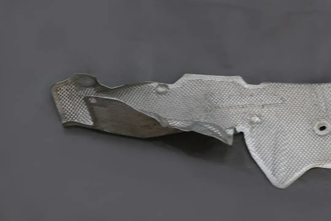 BMW 5 Series E60 E63 E63N E64 LCI Heat Shield Engine Mount Right O/S - SKU 7033720 - Part number 7033720