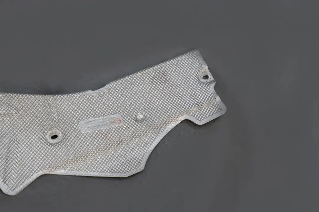 BMW 5 Series E60 E63 E63N E64 LCI Heat Shield Engine Mount Right O/S - SKU 7033720 - Part number 7033720