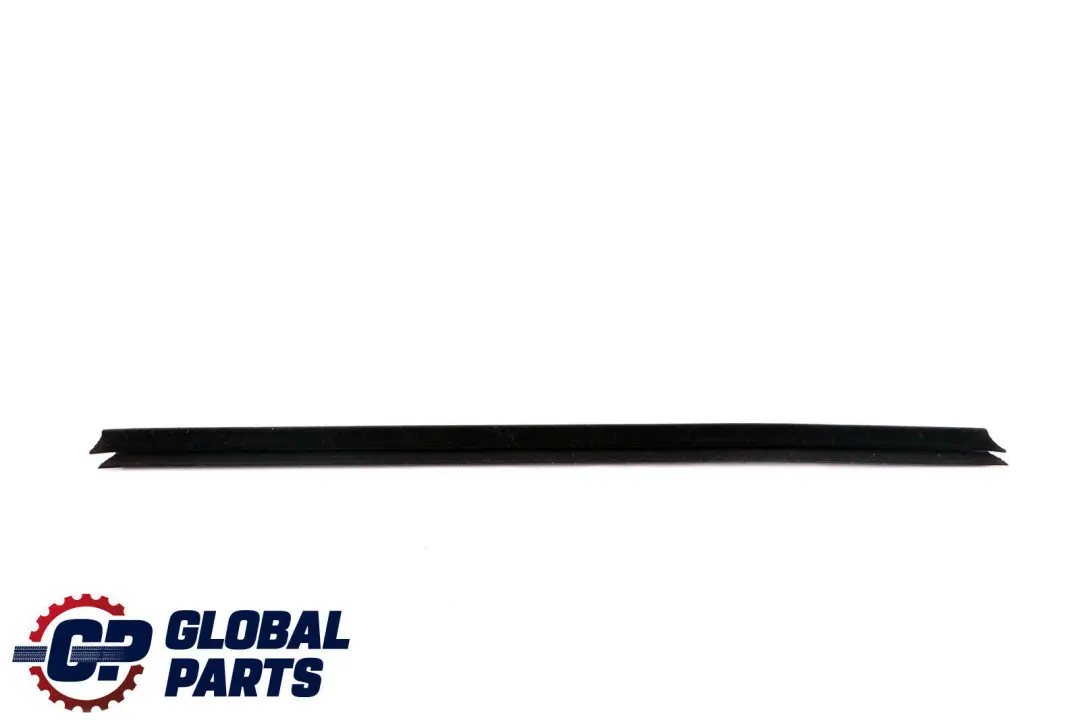 Uszczelka Zgarniająca Wewnętrzna Drzwi Prawy Przód do BMW E60 E61 o numerze 7033786 BMW E60 E61 Uszczelka Zgarniająca Wewnętrzna Drzwi Prawy Przód - SKU 7033786 - Numer Części 7033786